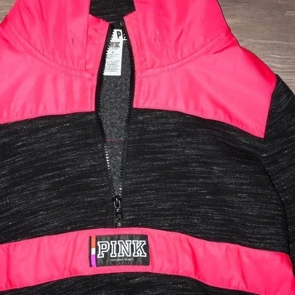 VS PINK Half Zip Hoodie Size Medium - Picture 5 of 6